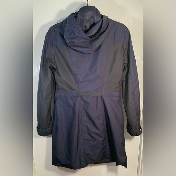 Elie Tahari EUC navy blue/black colorblock mid length jacket Size Small - Picture 3 of 8